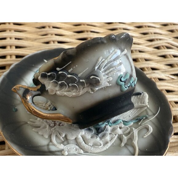 Vintage 40's Japan Dragonware Miniature Teacup and Saucer - Picture 8 of 11